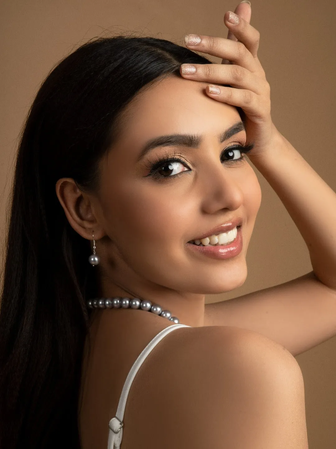9 to 5 Pearl Necklace Set with Earrings