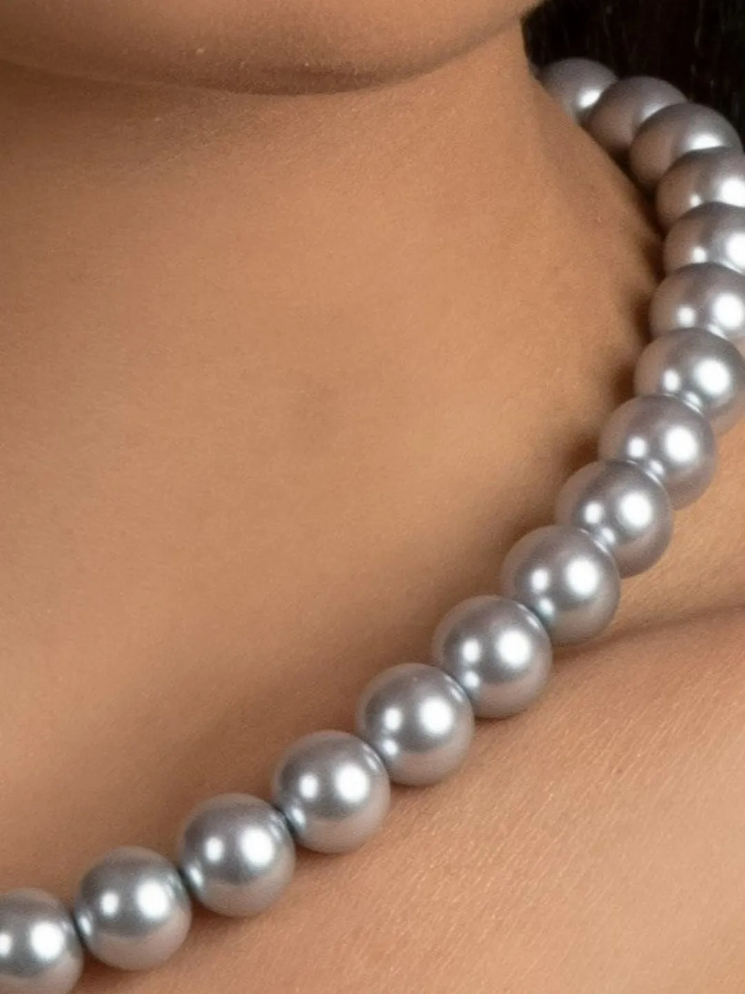 9 to 5 Pearl Necklace Set with Earrings
