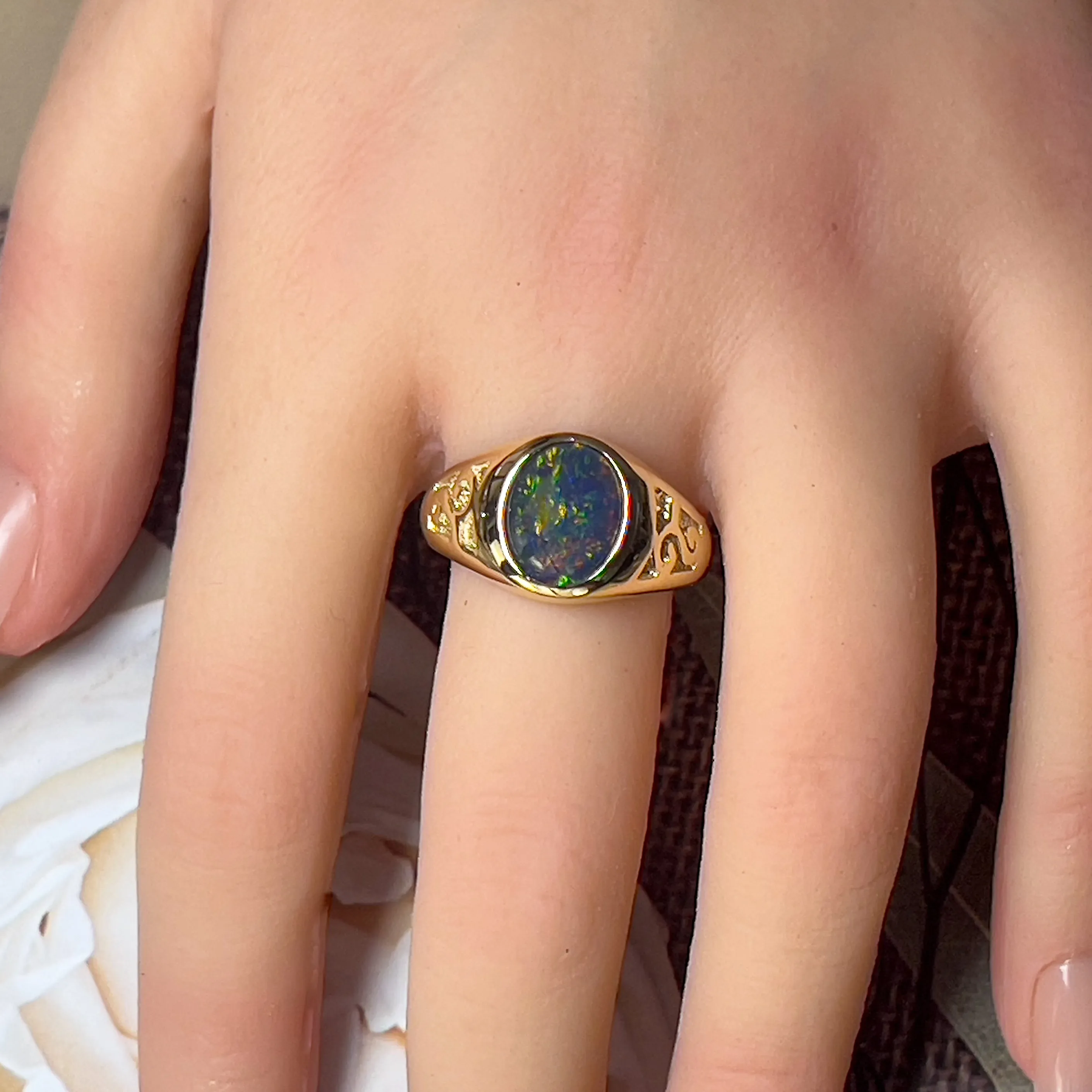9kt Yellow Gold 12x10mm Opal triplet signet patterned ring