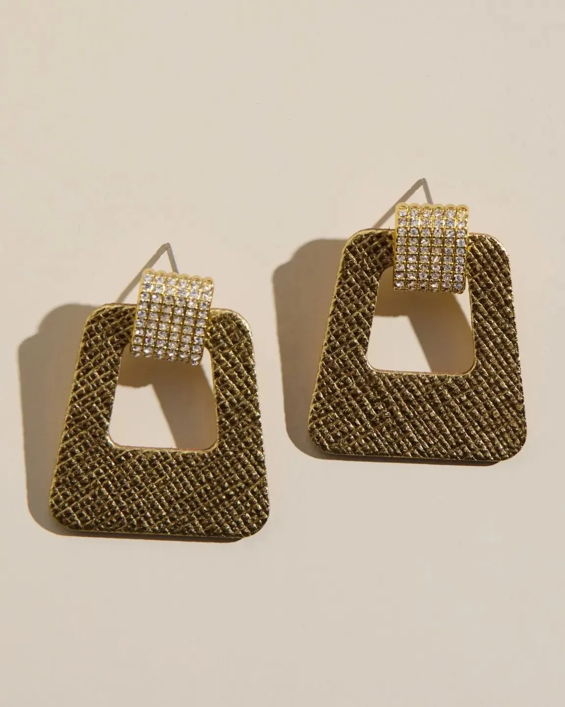 Avery Earrings - Gold Leaf