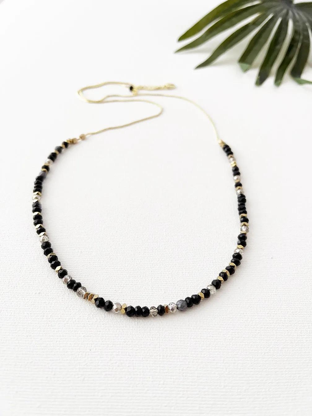 confetti necklace - black mix