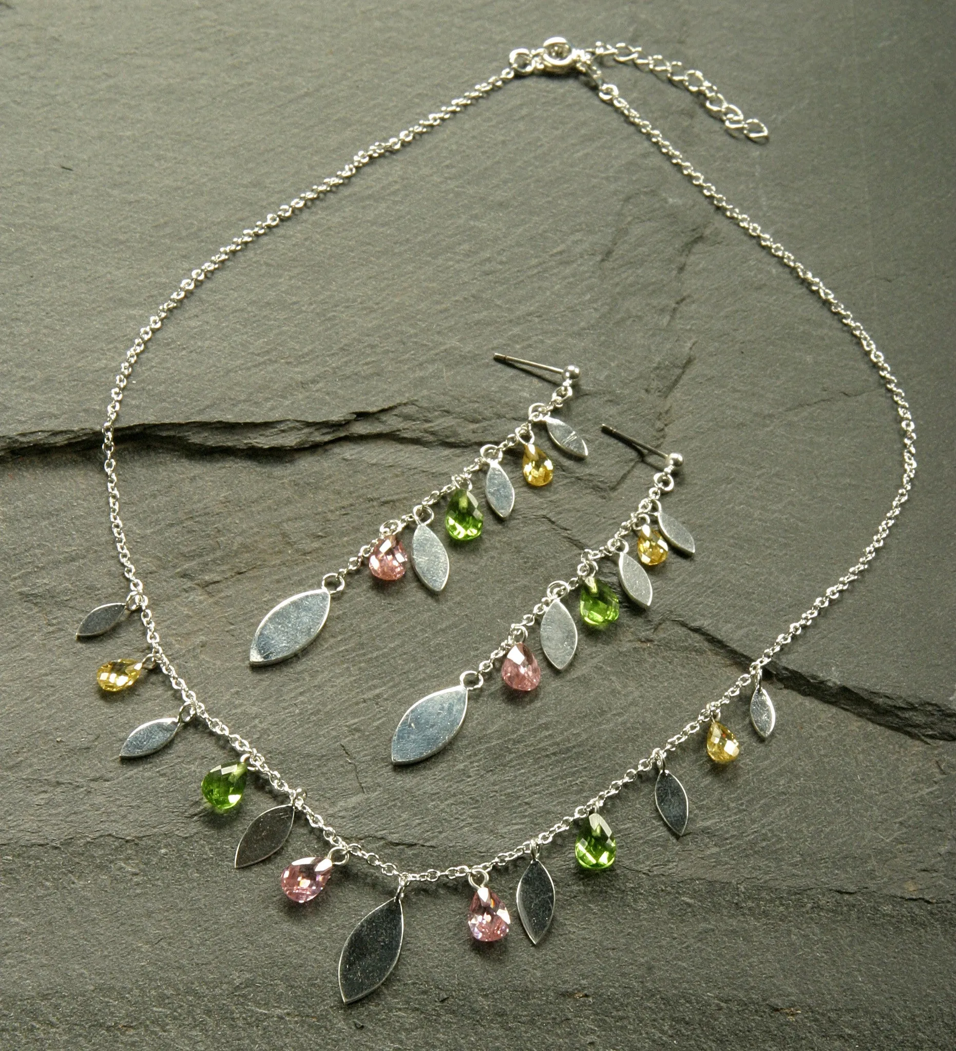 Delicate Drop Set