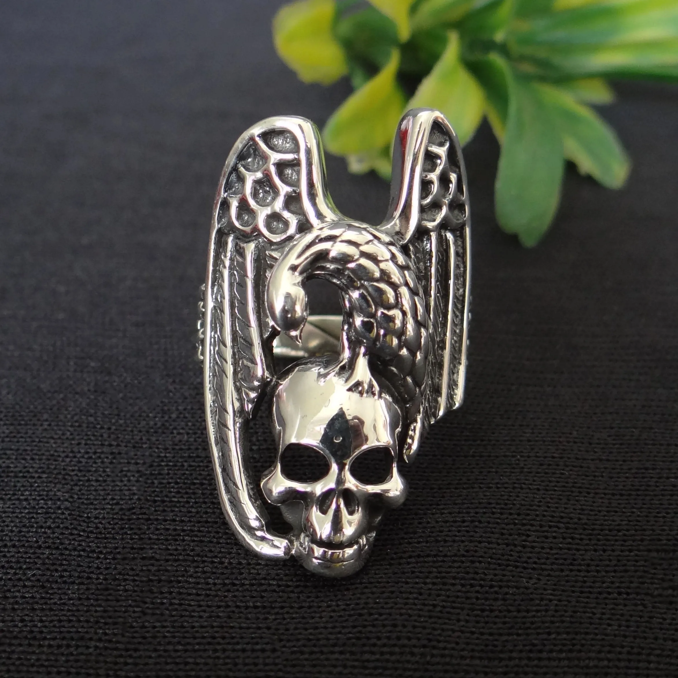 Elegant Skull Sterling Silver Ring