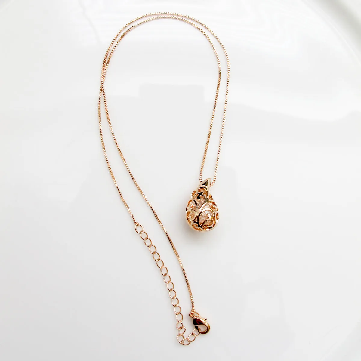 Exquisite drop necklace