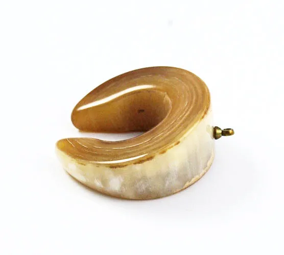 Golden Horn Horseshoe Pendants - Lucky Amulets