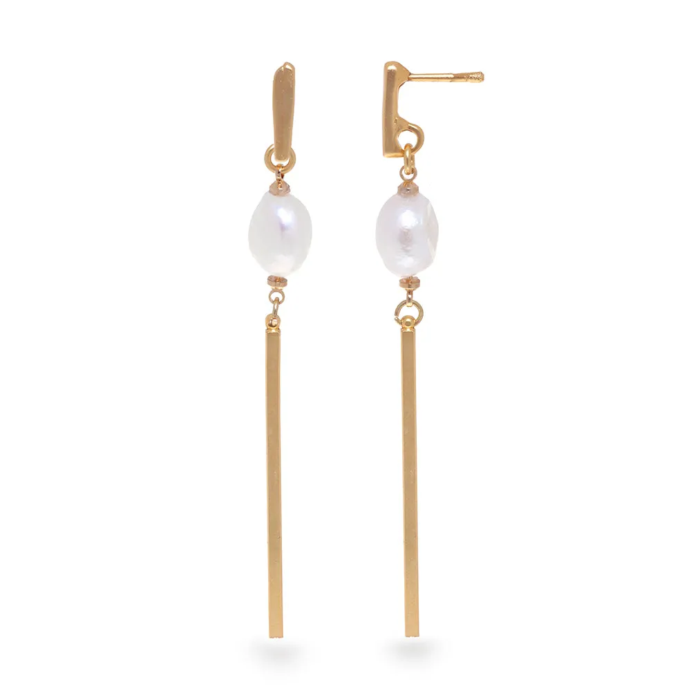 Golden Line Earrings with Pearls