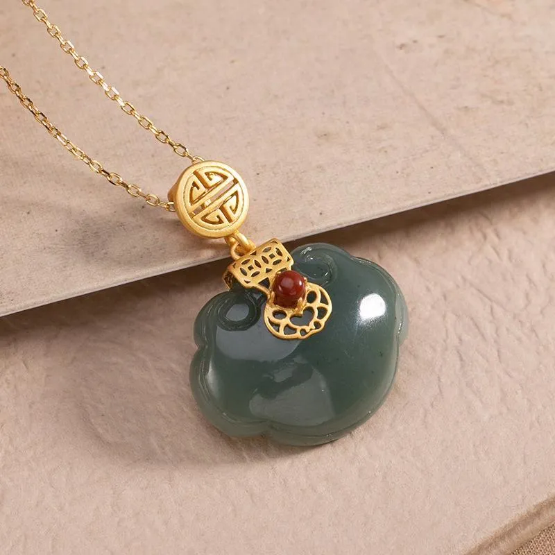 Independent design new in geometric natural Hetian jade necklace pendant