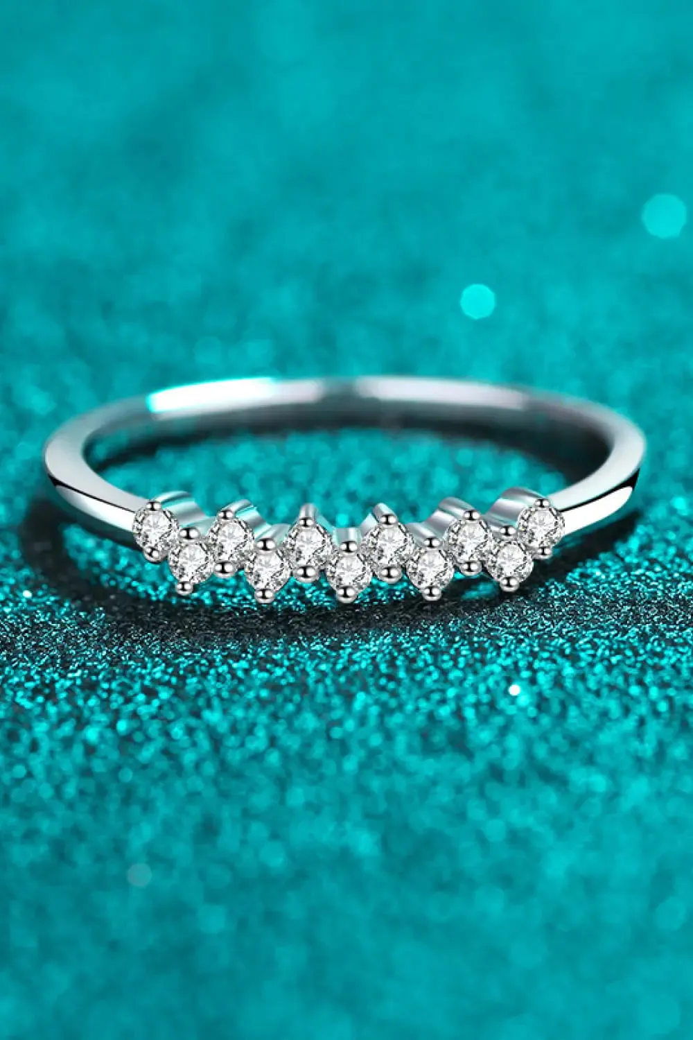 LOVCIA Eye-Catching 925 Sterling Silver Moissanite Ring