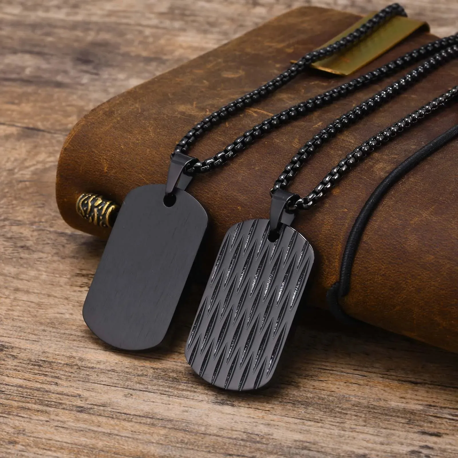 Mens Dog Tag Necklaces, Waterproof Stainless Steel Geometric Pendant Collar Birthday Gifts