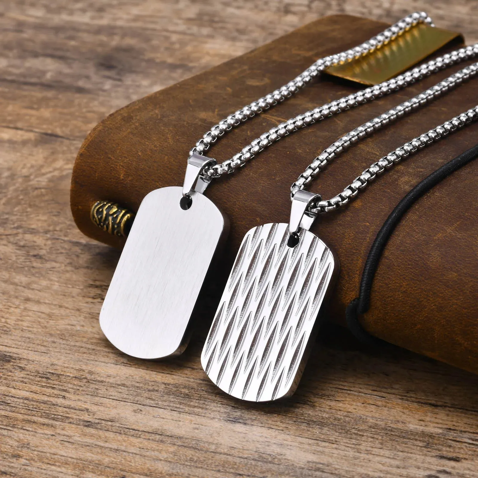 Mens Dog Tag Necklaces, Waterproof Stainless Steel Geometric Pendant Collar Birthday Gifts