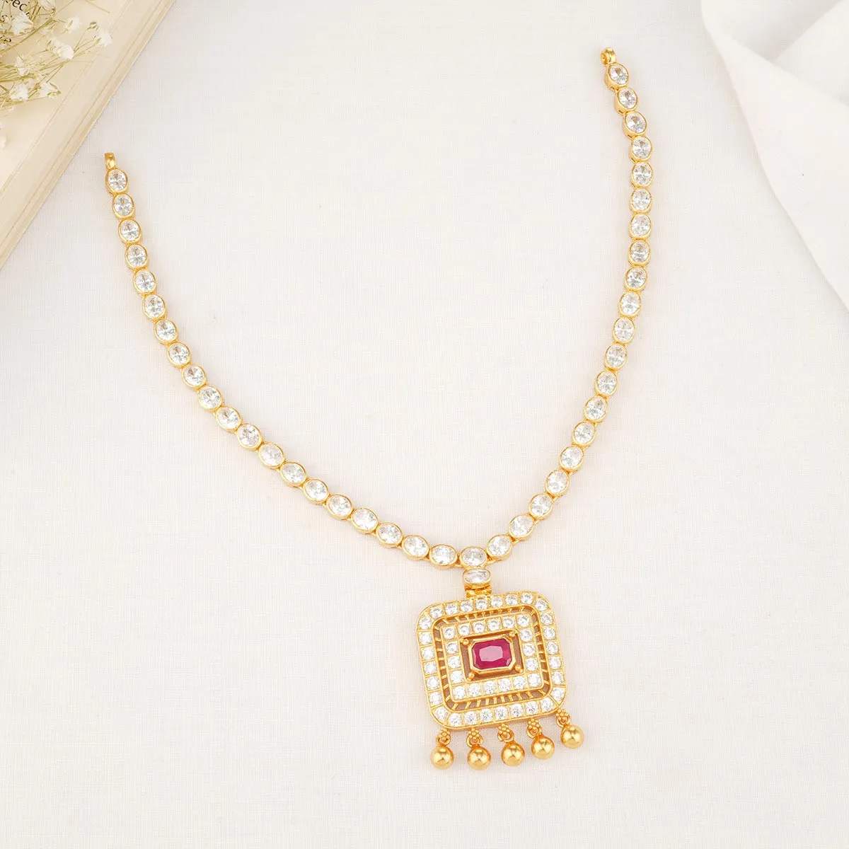 Nasima Short Necklace