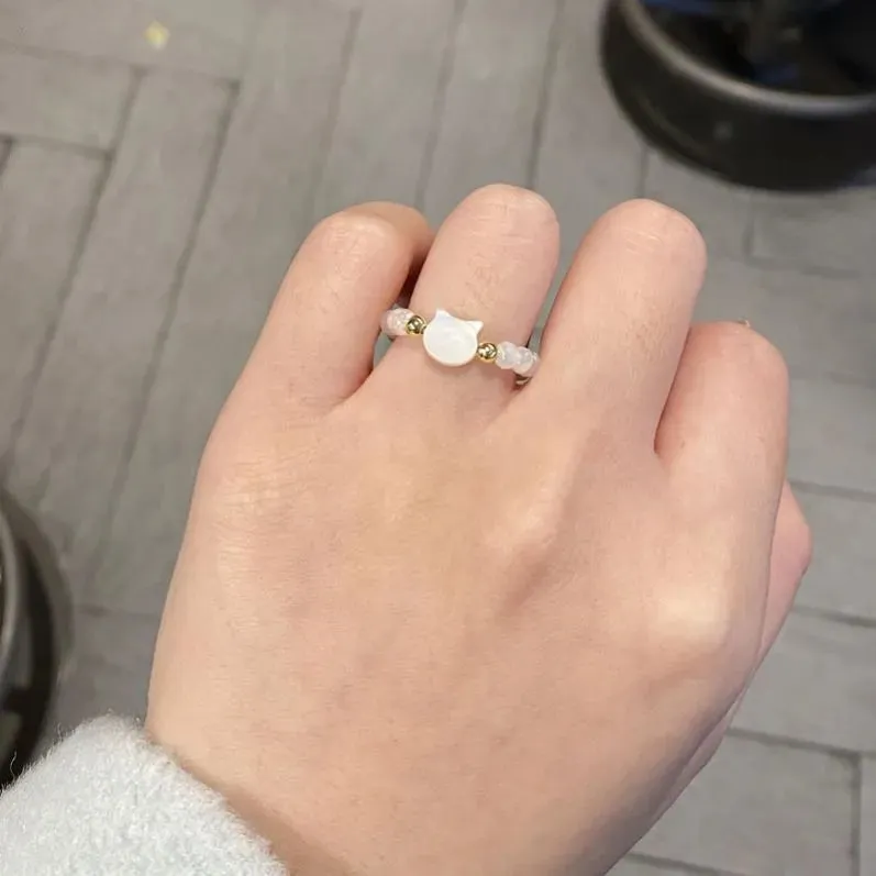 Natural Looking Moonstone Obsidian Cat Ring