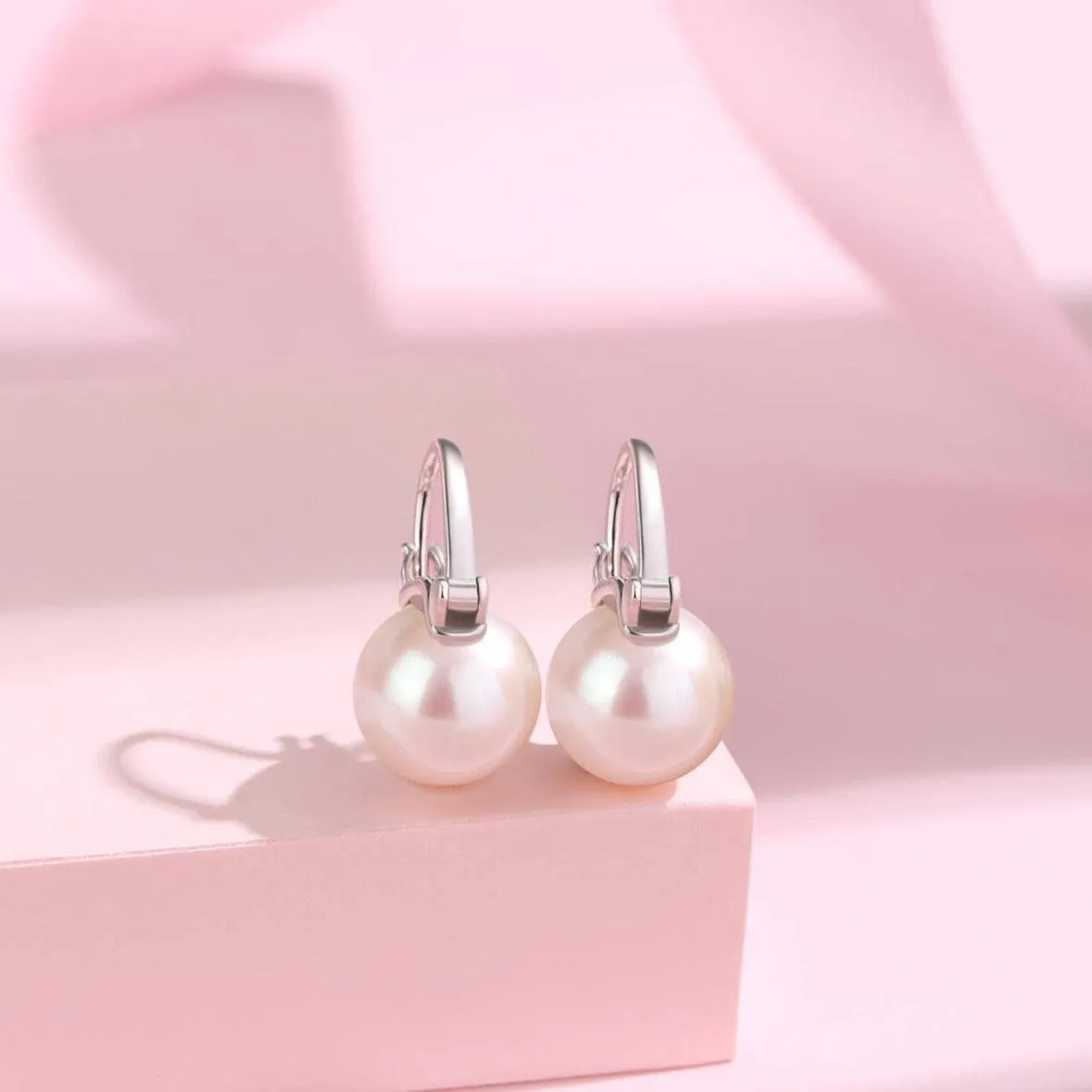 Pearl Modern Bucket-Shaped Earrings