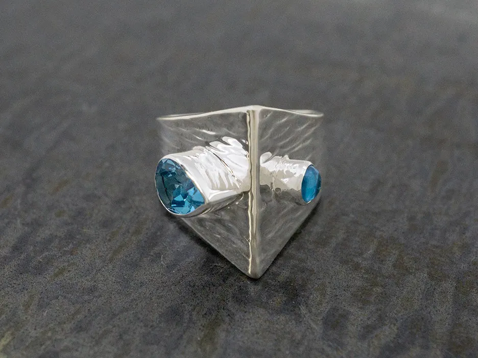 Pinnacle Band Ring w/ Blue Topaz Teardrop & Cabochon