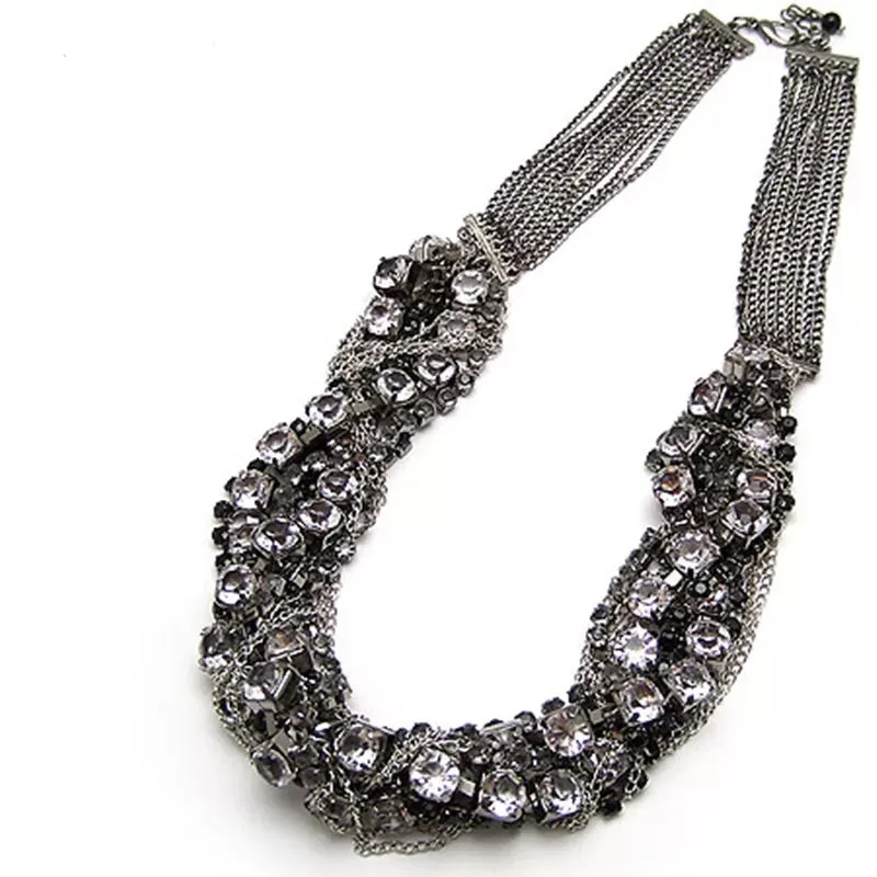 Pretty Twisted Necklace
