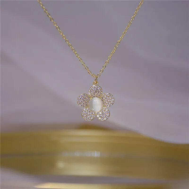 Romantic New Flower 14K Gold Bling Zircon Exquisite Necklace for Women