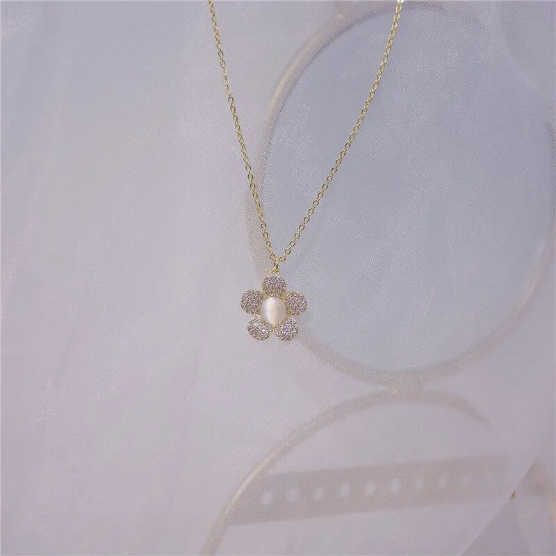 Romantic New Flower 14K Gold Bling Zircon Exquisite Necklace for Women