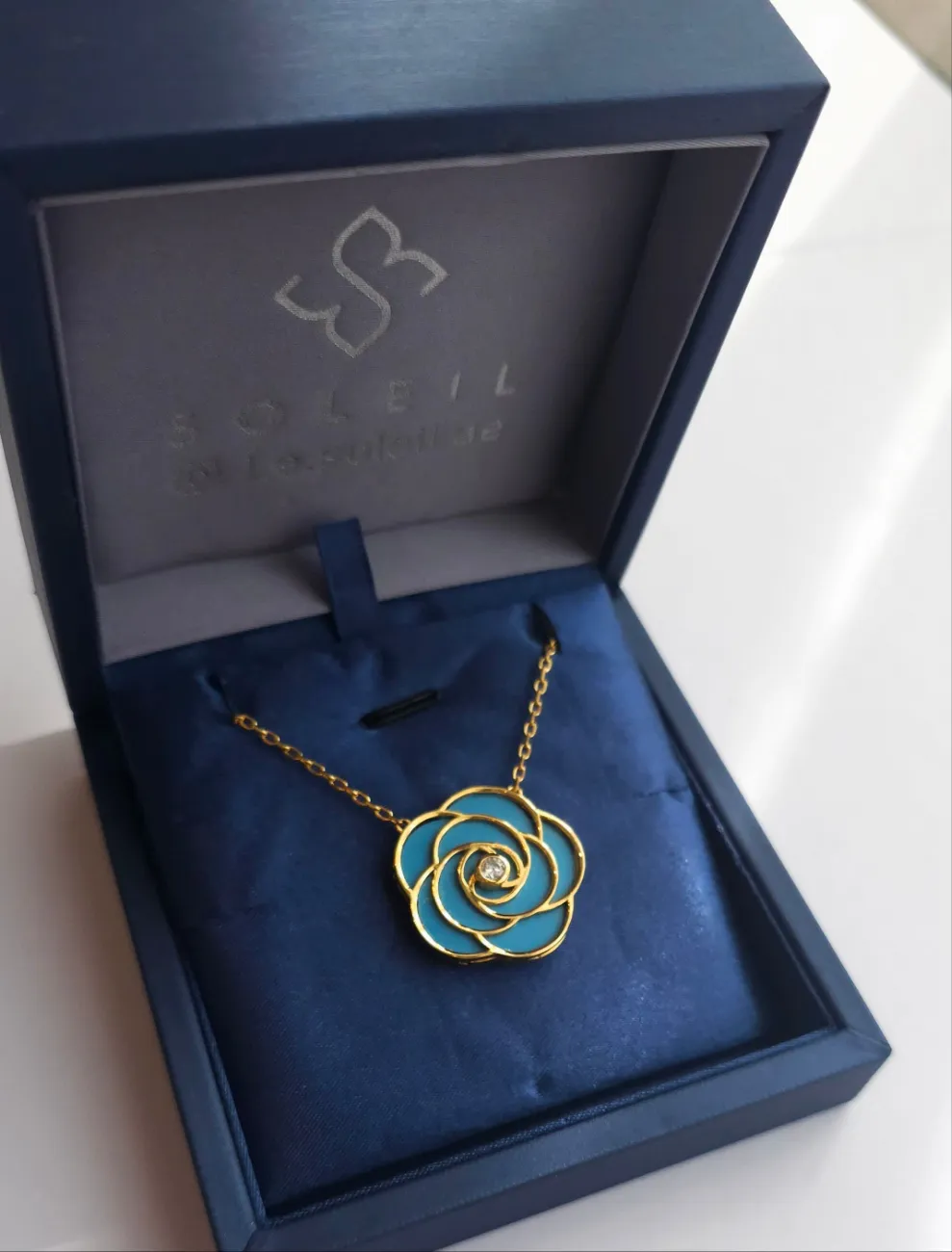 Rose- Short Necklace (Turquoise)