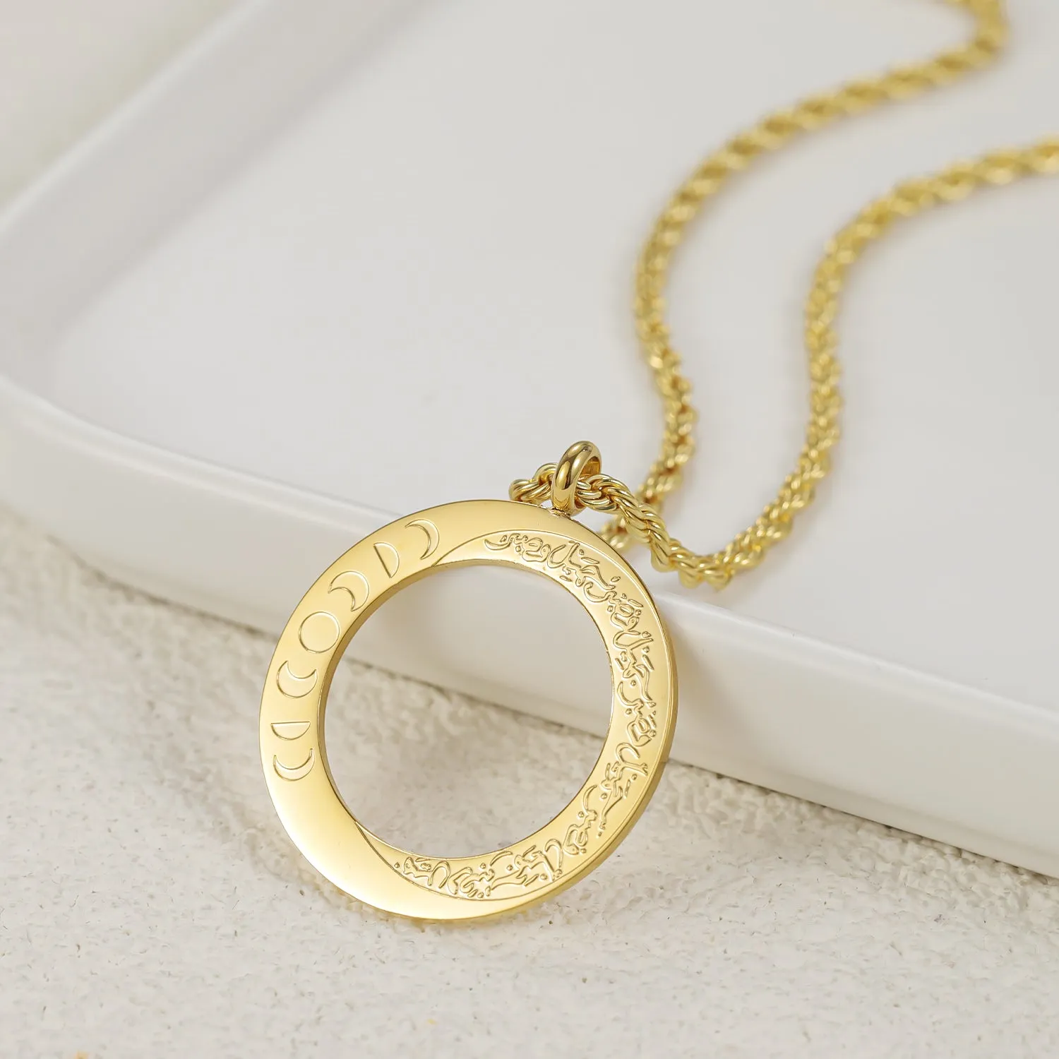 Round Islamic Calligraphy Pendants SN2882