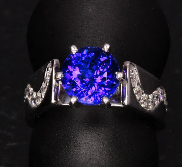 Tanzanite Ring Designed By Christopher Michael 2.41 Carat VBV Color