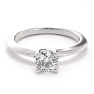 Timeless Round, Solitaire Diamond Ring