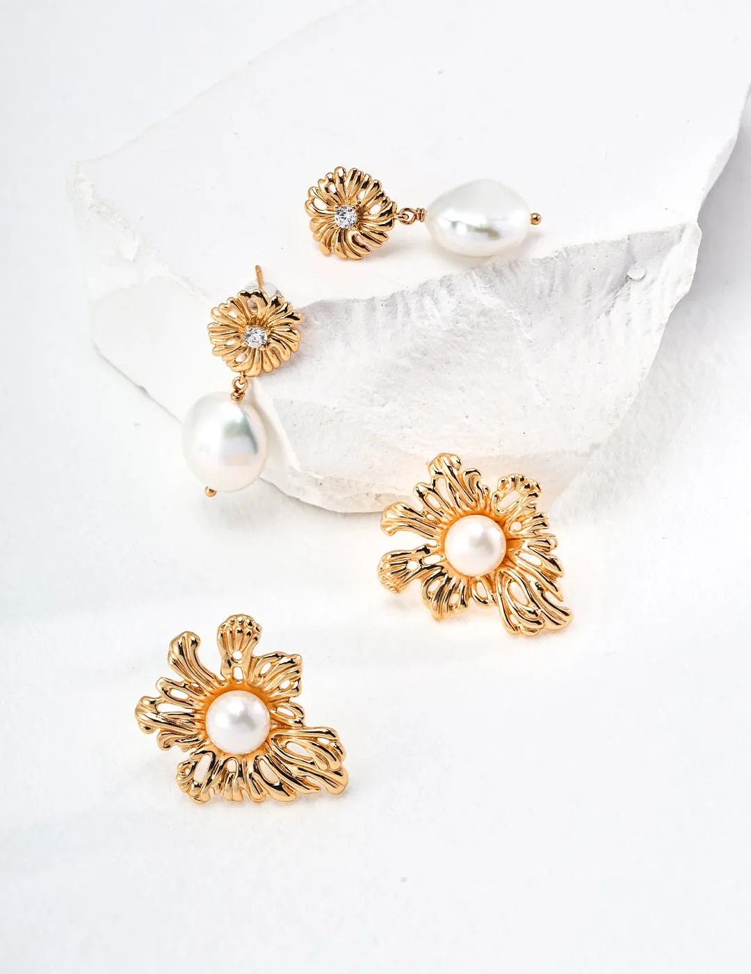 Vintage Floral Pearl Earrings