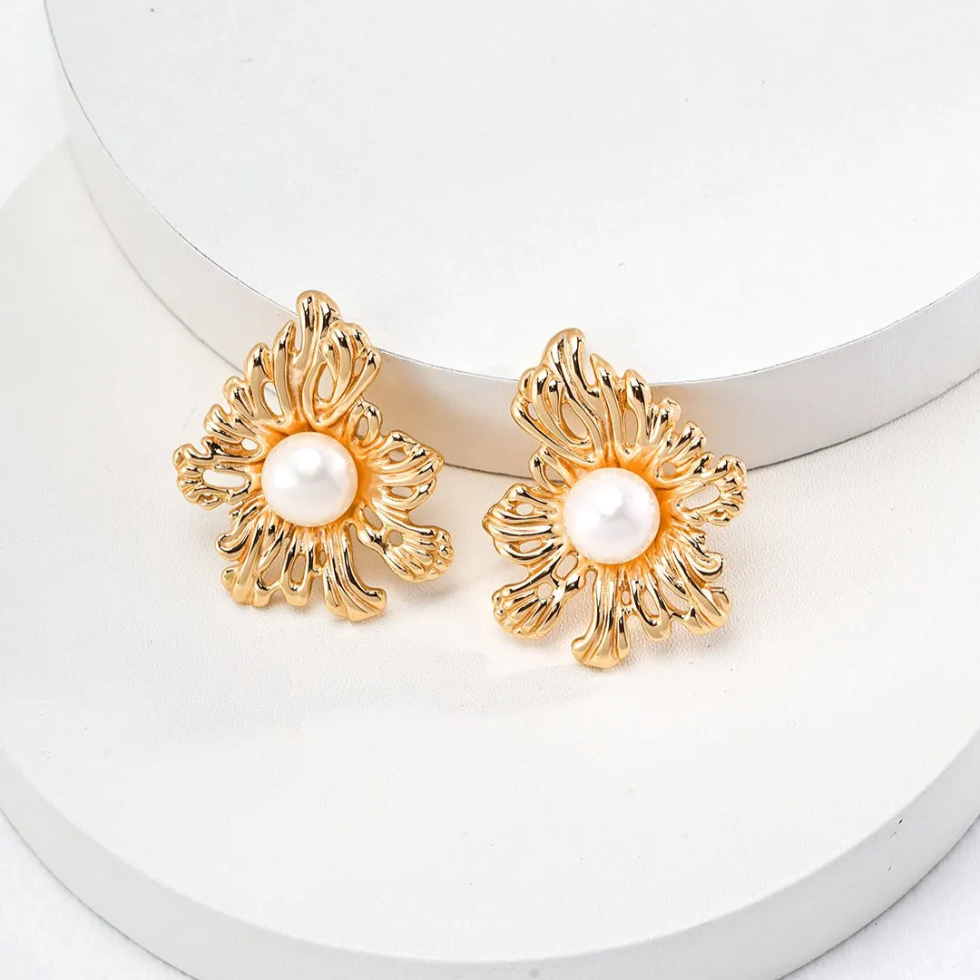 Vintage Floral Pearl Earrings